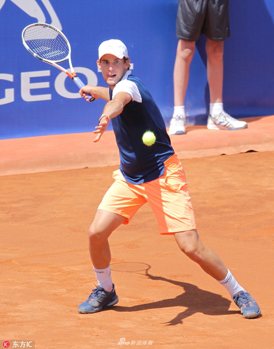 -巴塞罗那前途光明！，蒂姆新星比赛局势复杂表现突出赛场气氛高涨-